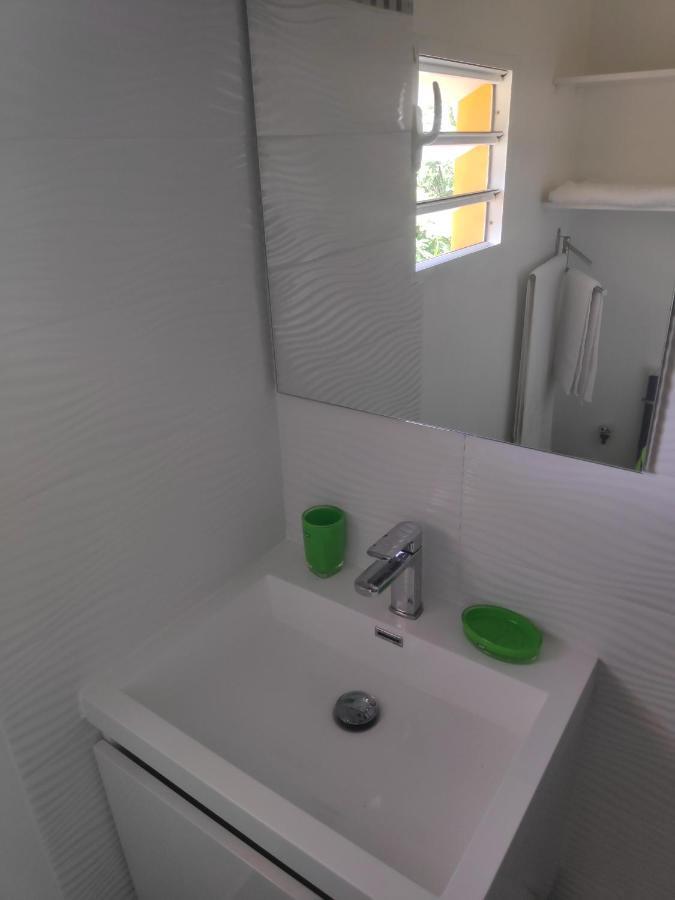 Les Galets Apartamento Deshaies Exterior foto